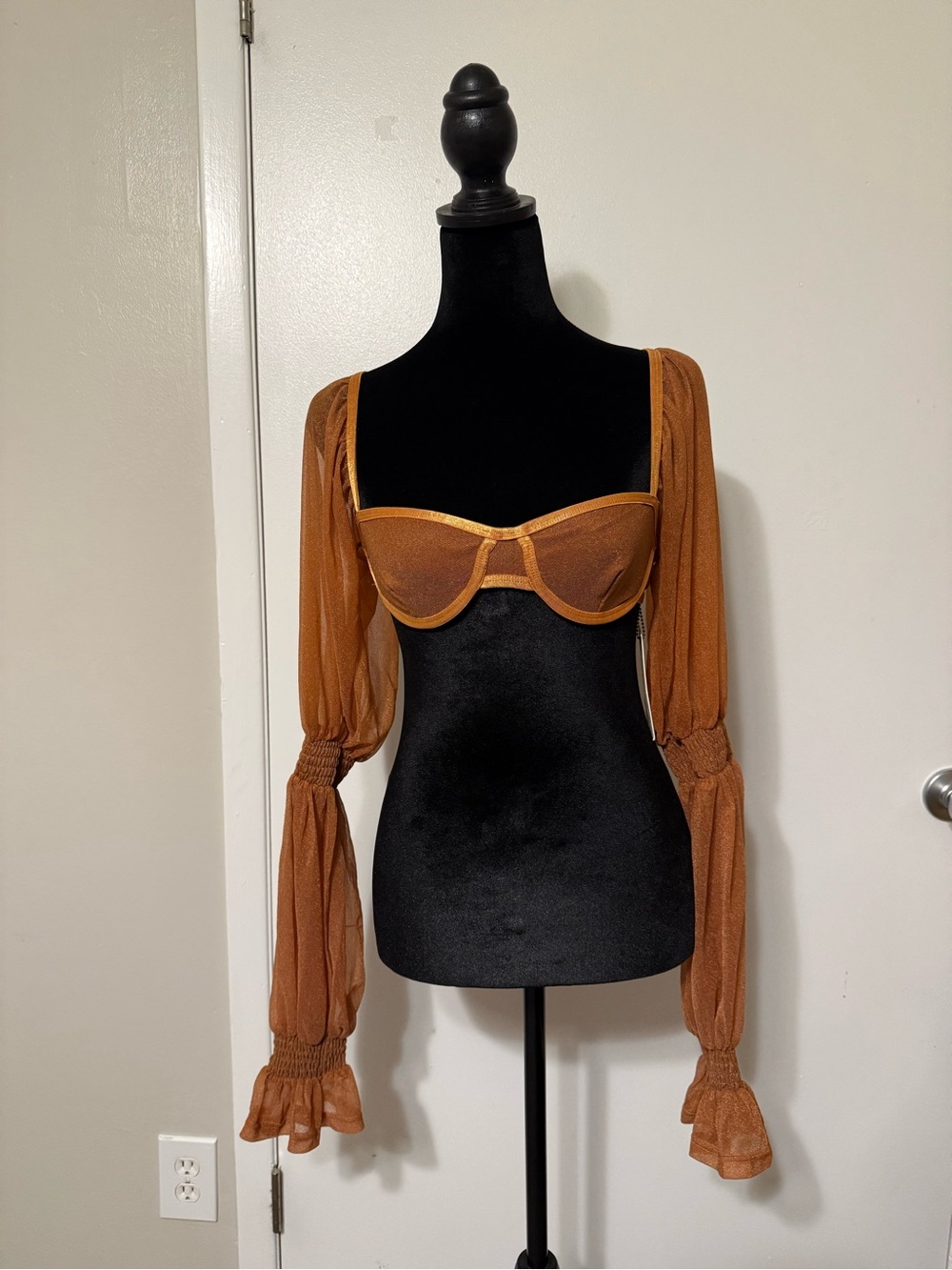 Zya The Label Lolita Terracotta Long-Sleeve Crop Top Size 2 NWT